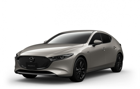 MAZDA 3 ファストバック